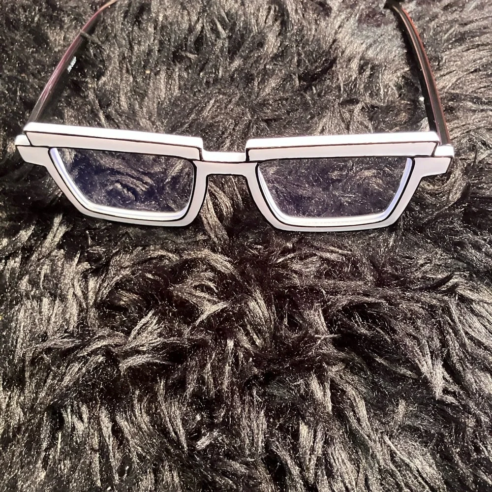 SHEIN Monochrome Square Glasses